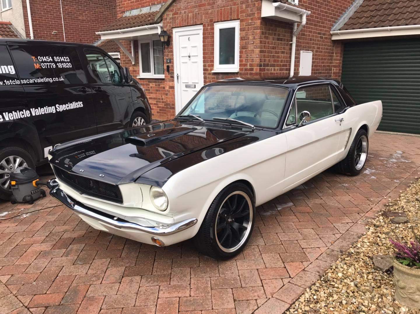 1st Class Car Valeting